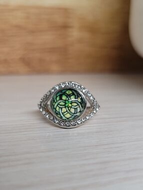 Irish Celtic Knot Green Stained-Glass Style Ring